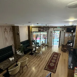 B&B Kupa, Istanbul