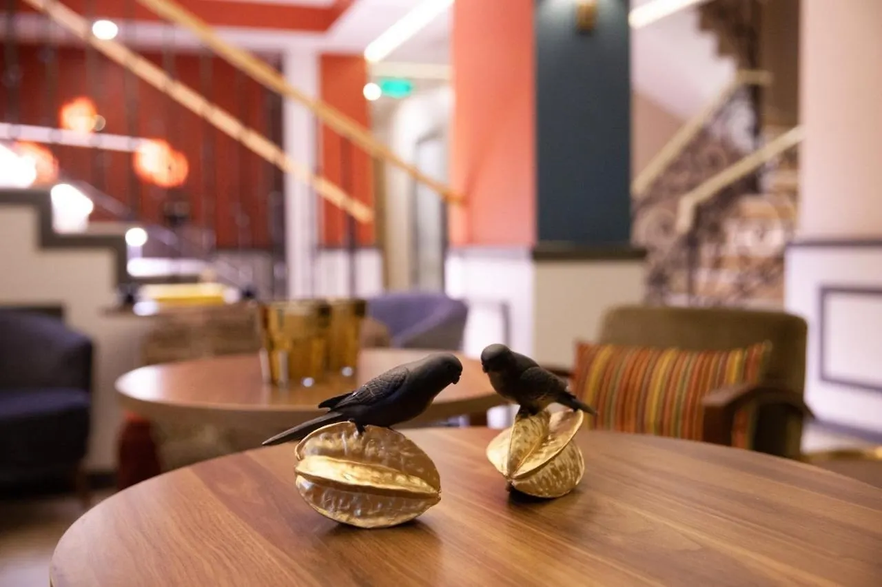 The Fox Hotel Стамбул