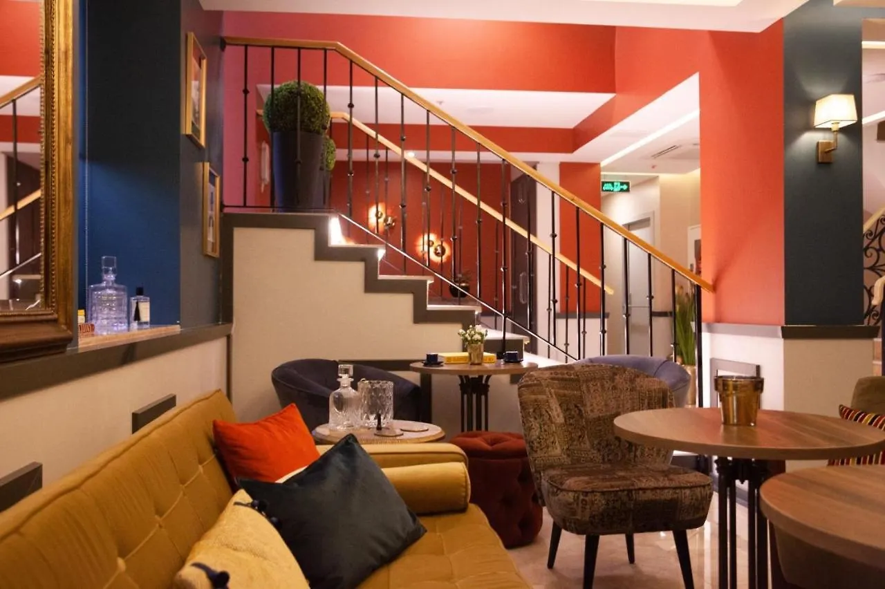 The Fox Hotel Стамбул
