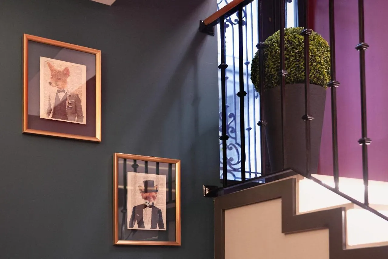 The Fox Hotel Стамбул